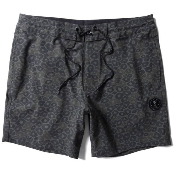 VISSLA Other - VISSLA 16.5" BOARDSHORTS